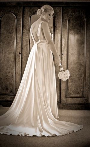 Love My Dress Wedding Blog - My expensive wedding dress that I'm so glad I got insured!