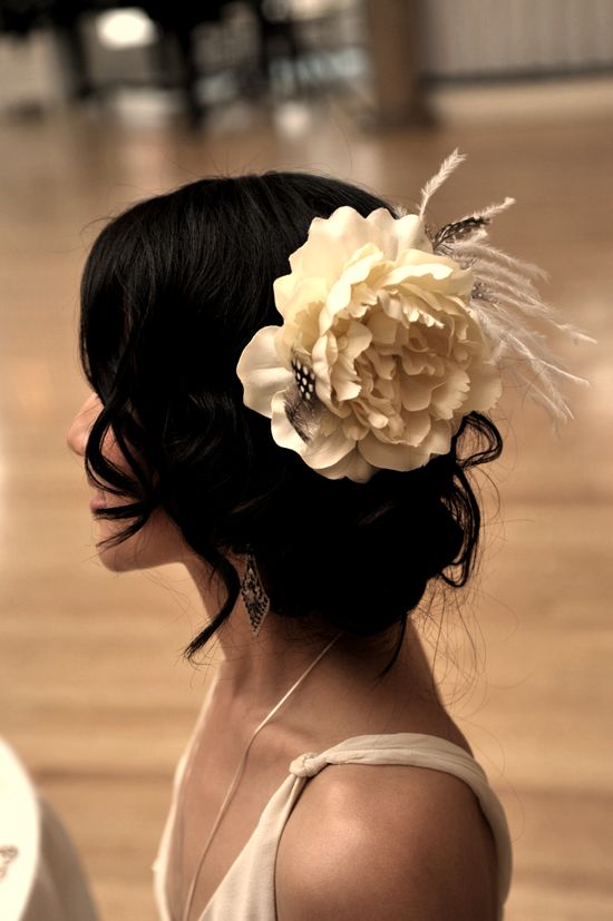 A beautiful hair-piece created by Phuong herself - visit her Etsy shop by clicking on the image...