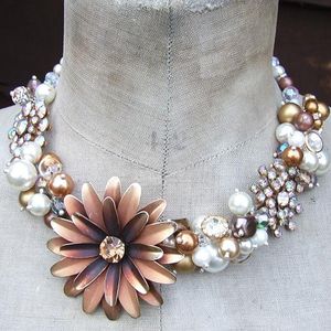 Example of a bespoke necklace, by Magpie Vintage...