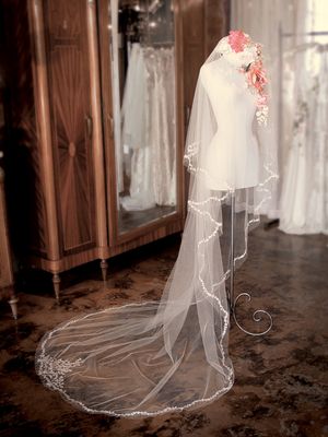 The Baby's Breath wedding veil, by Claire Pettibone...