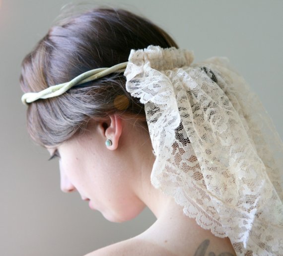The Austin Vintage Veil Crown, by Whichgoose on Etsy...