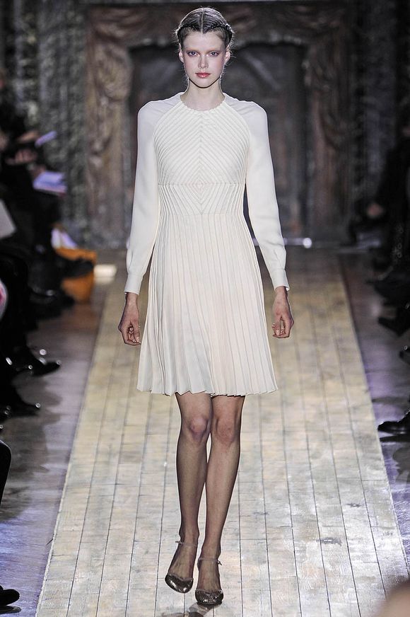 Valentino Spring 2011 Haute Couture ~ Dreamy Wedding Dress Inspiration ...