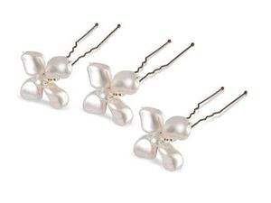 Make your own wedding hair pins with Radiance boutique...