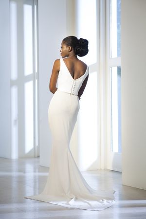 Margot by Yemi Osunkoya for the Bienvenue 20 bridal collection by Kosibah...