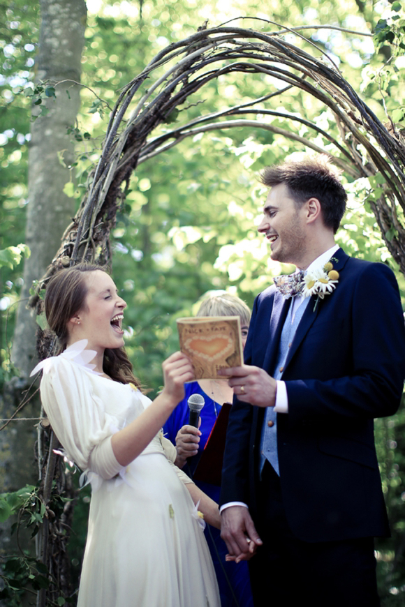 A woodland wedding with daisies