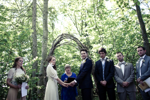 A woodland wedding with daisies