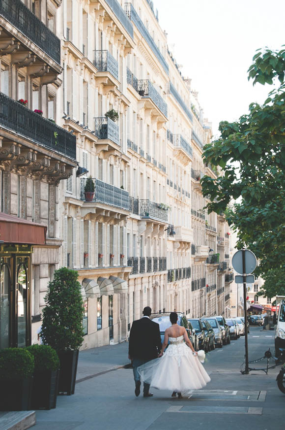 An Audrey Hepburn inspired pre wedding shoot in Paris