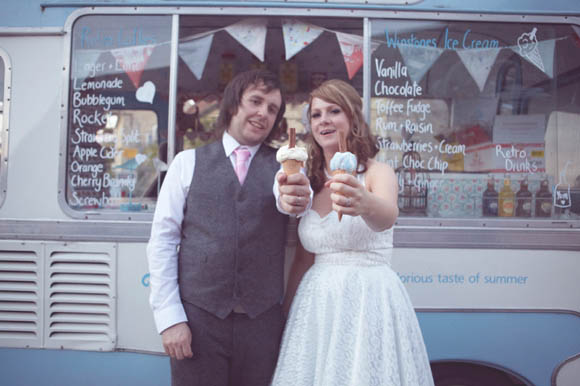 vintage wedding, afternoon tea, vintage icecream van, viven of holloway