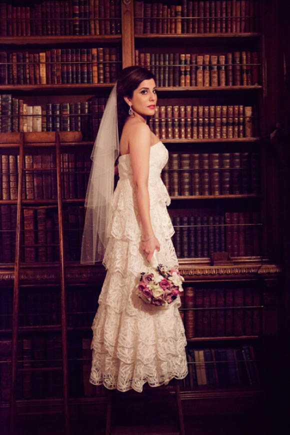 Tiered lace vintage wedding dress