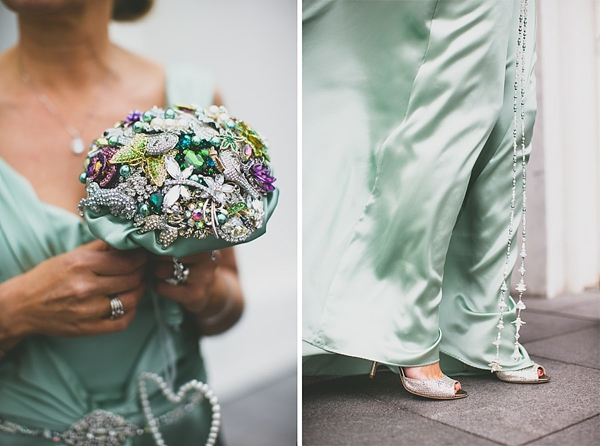 1920s-inspired-wedding-pale-green-wedding-dress-tobiah-tayo-photography_0223