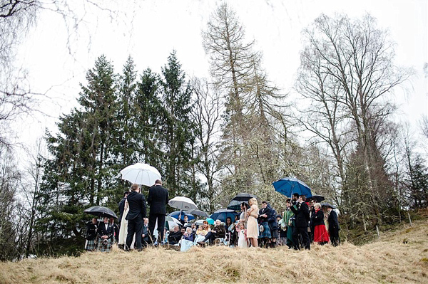 Scottish Highlands Wedding // Inshriach House // 1960s Edwardian Whimsical Wedding // Photography by Helen Abraham