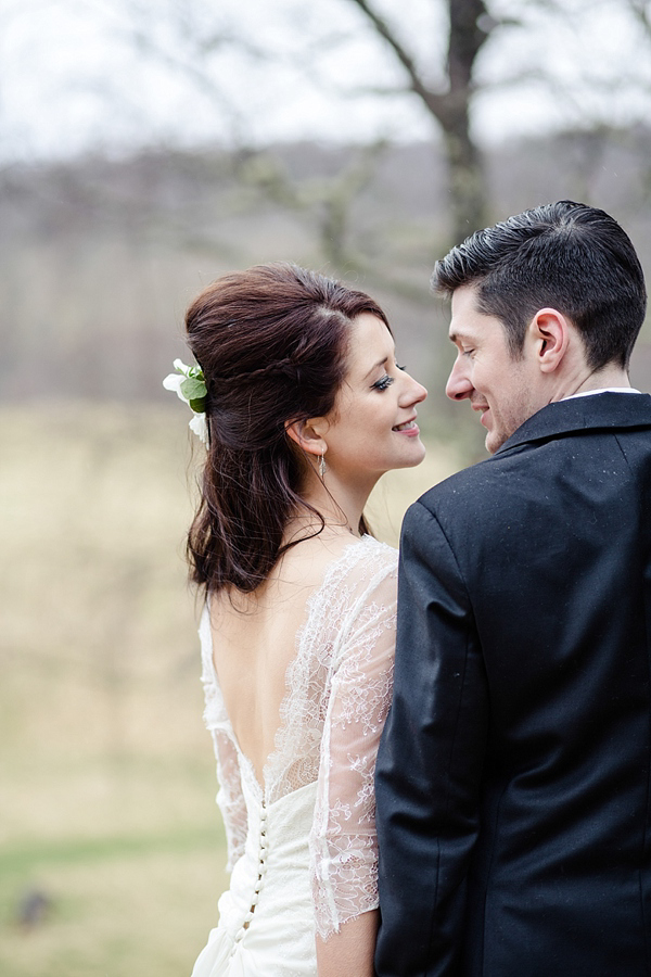 Scottish Highlands Wedding // Inshriach House // 1960s Edwardian Whimsical Wedding // Photography by Helen Abraham