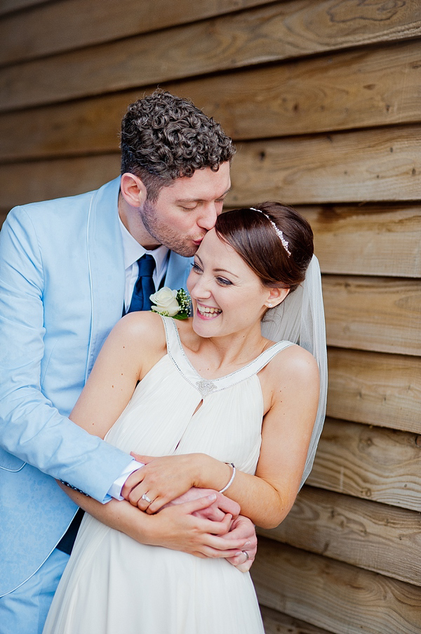 Jenny Packham Barn Wedding // Photography by Anna Rosell 