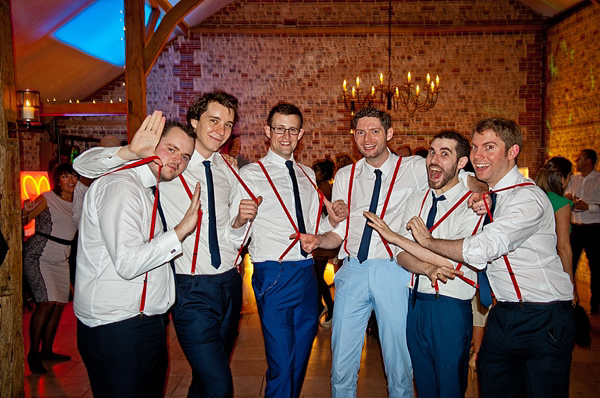 Jenny Packham Barn Wedding // Photography by Anna Rosell 