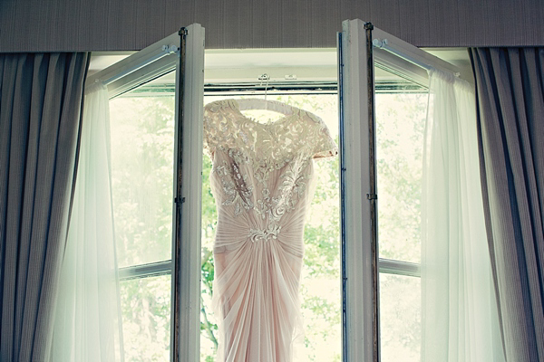 Tadashi Shoji Wedding Dress // Lemon bridesmais dresses // Dottie Photography