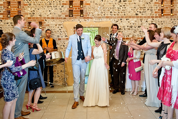 Jenny Packham Barn Wedding // Photography by Anna Rosell 