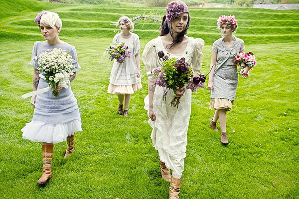 Hippy Bride // Eclectic Bride // Ancient Woodland Inspired Wedding // Photography by Joanna Millington // Venue Keeper And The Dell at Norfolk