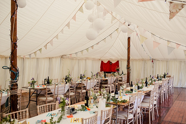 Scottish Highlands Wedding // Inshriach House // 1960s Edwardian Whimsical Wedding // Photography by Helen Abraham