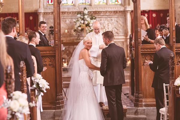 Monique Lhuillier wedding dress, Sudeley Castle wedding, Jay Rowden Wedding Photography