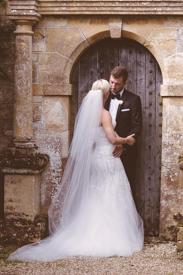 Monique Lhuillier wedding dress, Sudeley Castle wedding, Jay Rowden Wedding Photography