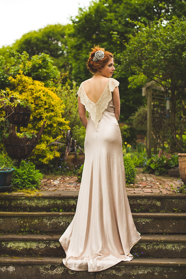 Vintage and vintage inspired wedding dresses in Sheffield by Kate Beaumont // S6 Photography