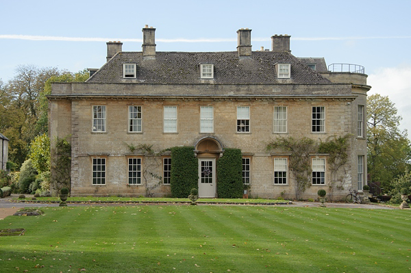 Reem Acra wedding dress, Babington House Wedding, Ria Mishaal Photography