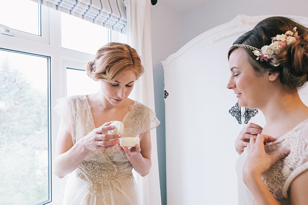 1920s inspired wedding, 1930s inspired wedding, antique wedding, vintage inspired wedding, Jane Bourvis wedding dress, rainy day wedding, Eclection Photography