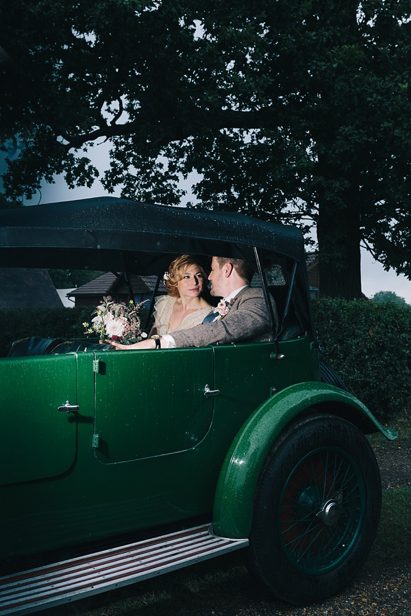 1920s inspired wedding, 1930s inspired wedding, antique wedding, vintage inspired wedding, Jane Bourvis wedding dress, rainy day wedding, Eclection Photography