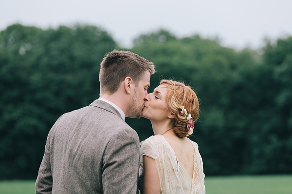 1920s inspired wedding, 1930s inspired wedding, antique wedding, vintage inspired wedding, Jane Bourvis wedding dress, rainy day wedding, Eclection Photography