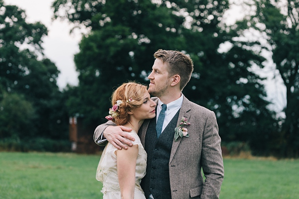 1920s inspired wedding, 1930s inspired wedding, antique wedding, vintage inspired wedding, Jane Bourvis wedding dress, rainy day wedding, Eclection Photography