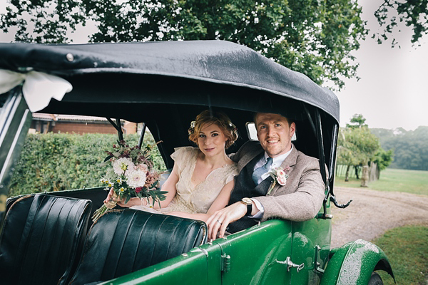 1920s inspired wedding, 1930s inspired wedding, antique wedding, vintage inspired wedding, Jane Bourvis wedding dress, rainy day wedding, Eclection Photography