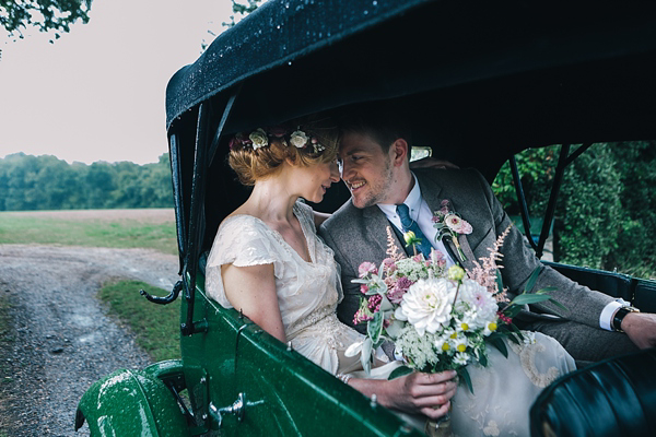 1920s inspired wedding, 1930s inspired wedding, antique wedding, vintage inspired wedding, Jane Bourvis wedding dress, rainy day wedding, Eclection Photography