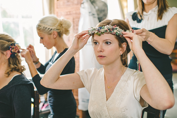 Outdoor Humanist wedding, 1930s vintage wedding dress, vintage wedding, Autumn wedding, September wedding, Photography by Ellie Gillard, find out more at  www.elliegillard.co.uk