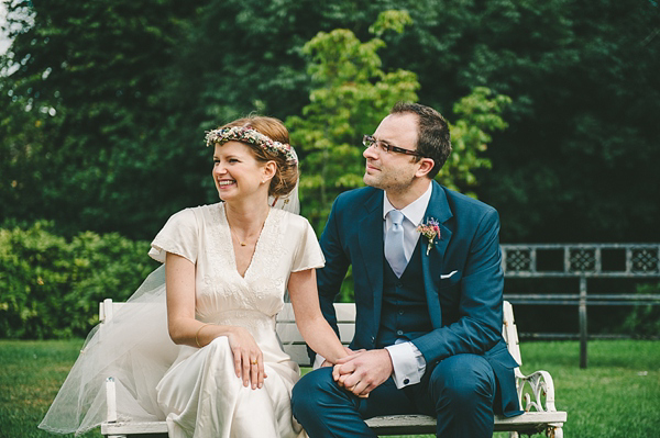 Outdoor Humanist wedding, 1930s vintage wedding dress, vintage wedding, Autumn wedding, September wedding, Photography by Ellie Gillard, find out more at  www.elliegillard.co.uk