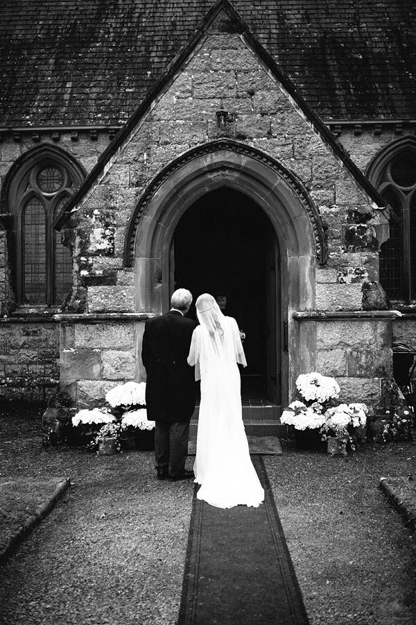 Magical woodland inspired wedding, Scotish wedding, Pronovias wedding dress, 1920s vintage style wedding veil, Photography by Caro Weiss
