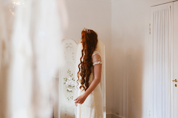 Edwardian inspired bride, antique style wedding, something old wedding, vintage wedding, red haired bride