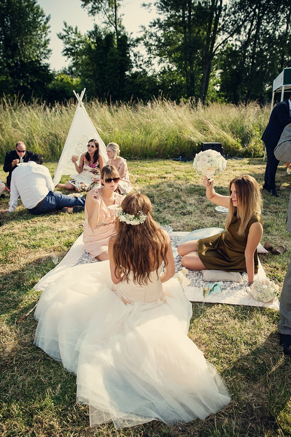 New England Barn style wedding, Pale & Interesting, Assassynation Photography