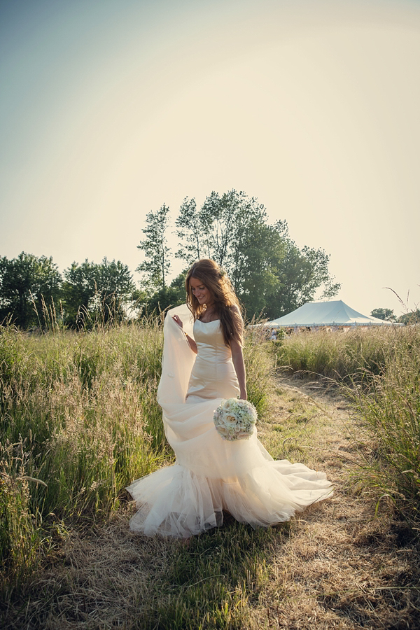 New England Barn style wedding, Pale & Interesting, Assassynation Photography