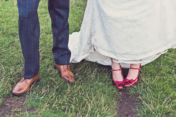 Mad Hatters tea party style wedding, Groom in tweed, flat cap, photography by Claire Penn