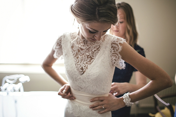 Charlie Brear, 1930s vintage inspired wedding dress, September wedding, Laid back intimate wedding, Photography by Kat Hill