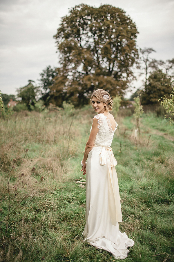 Charlie Brear, 1930s vintage inspired wedding dress, September wedding, Laid back intimate wedding, Photography by Kat Hill