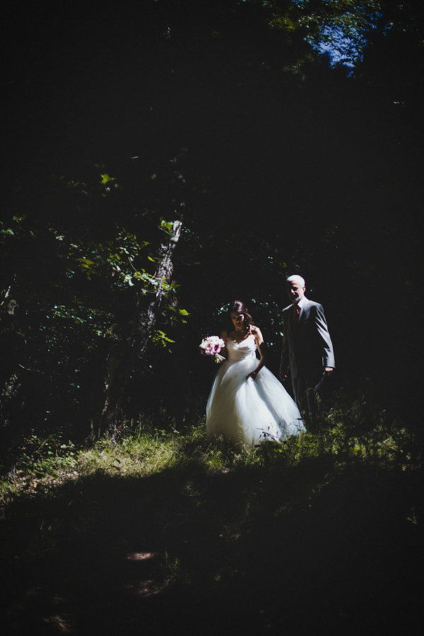 Tara Keely 2161, woodland wedding, outdoor wedding, Summer wedding, Photography by Claudia Rose Carter