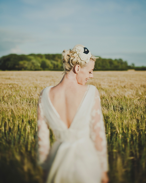 Charlie Brear wedding dress, Caswell House wedding, Cotswolds weddings, Photography by Igor Dremba