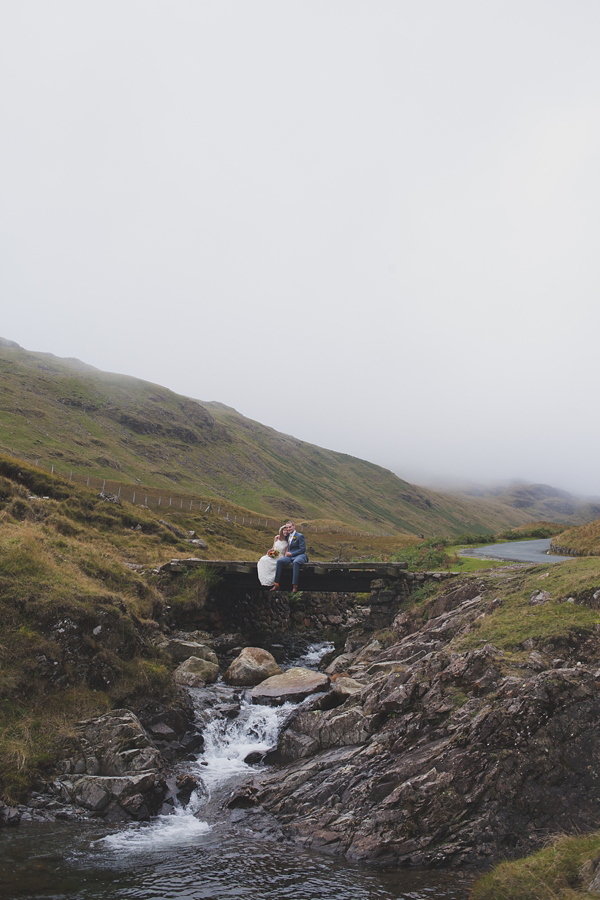 Minna wedding dress, laid back outdoor wedding, Photography by Sally Thurrell