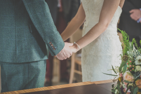 Benjamin Roberts wedding dress, rustic Autumn wedding, Photography by Michelle Lindsell