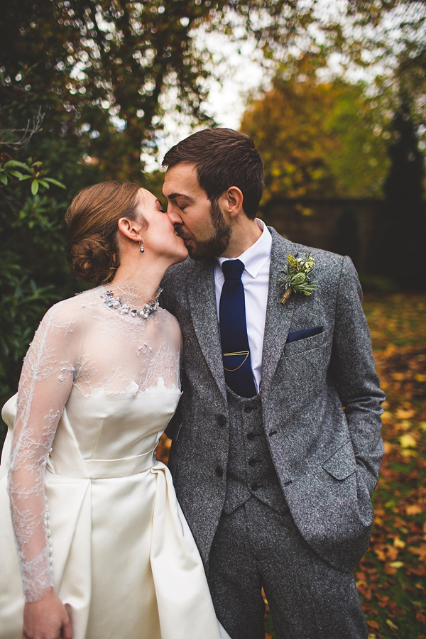 1950s and 1960s mustard yellow Autumn wedding, Images by S6 Photography