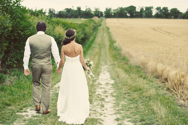 Oxfordshire Barn Wedding by Eliza Claire Photography