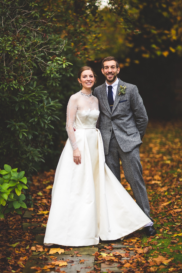 1950s and 1960s mustard yellow Autumn wedding, Images by S6 Photography