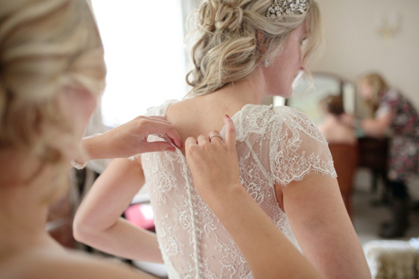 Aspen by Jenny Packham, 1920s and 1930s modern vintage wedding, wedding photography by Dasha Caffrey