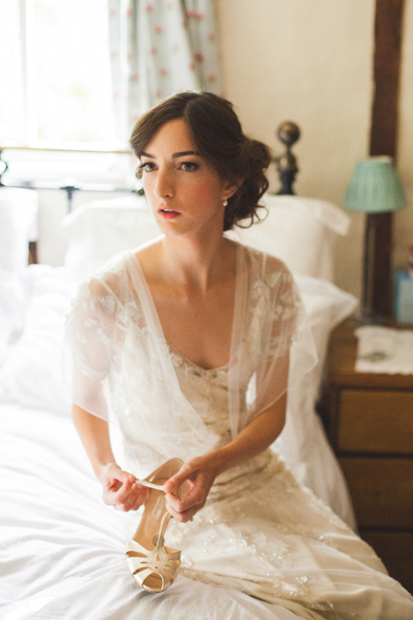 Azalea by Jenny Packham, Edwardian inspired floral crown, Emmanuel College Cambridge wedding, M&J Photography